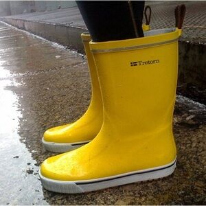 Tretorn rain boot 💛 ☔️ size 36 (fit like women’s 6.5)